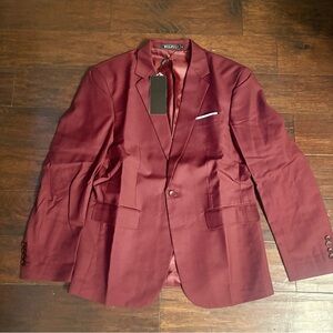 Elegant Burgundy Men's Size M 3 Piece Suit Set